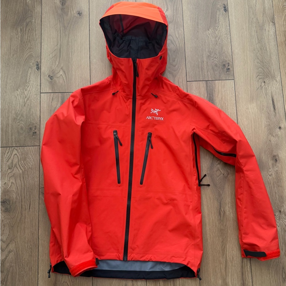 Arc'teryx Pro Alpine Guide Jacket - Men’s Medium